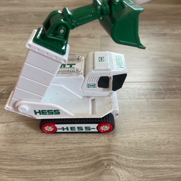 Hess truck - Picture 4 of 4